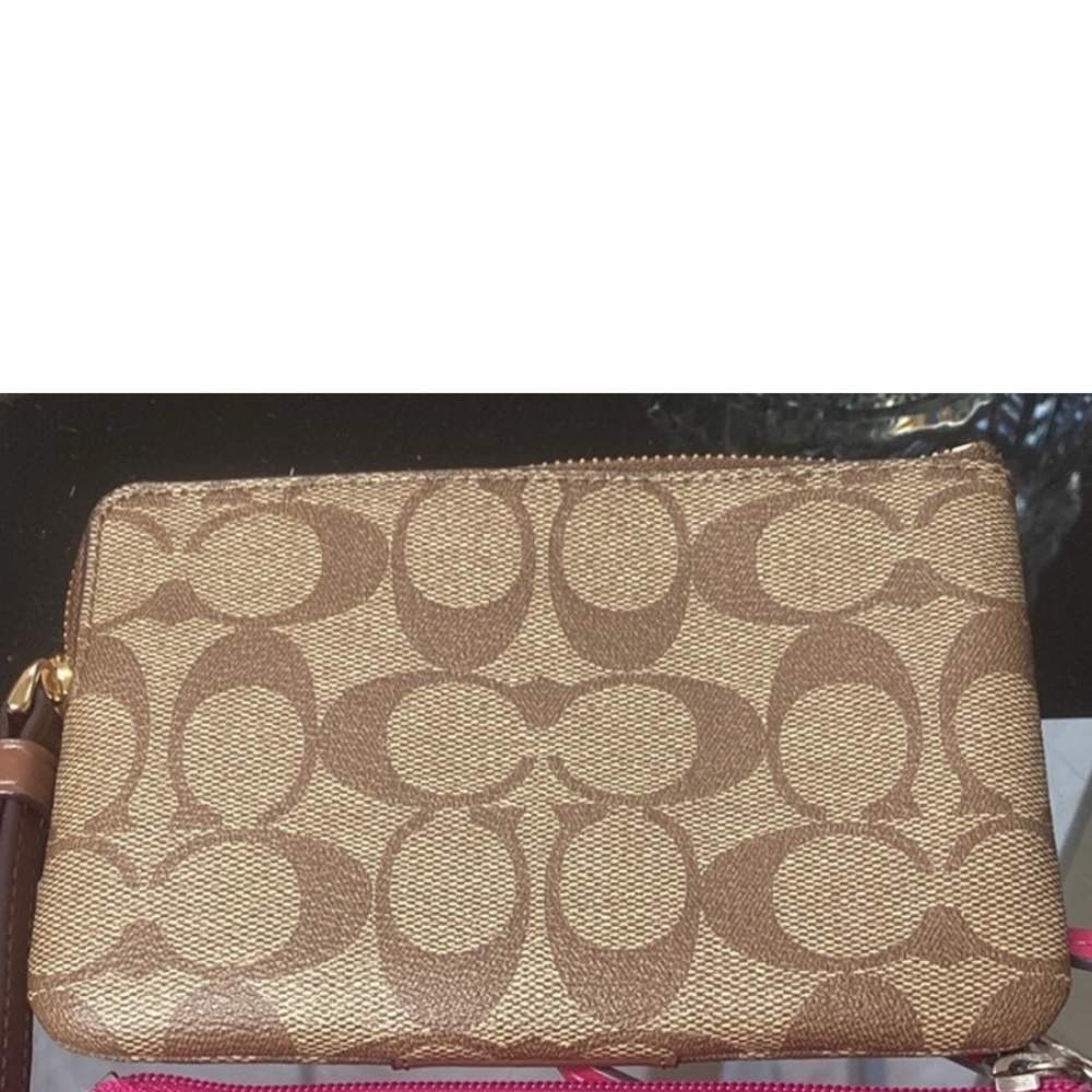 Coach wristlet - Picture 2 of 2